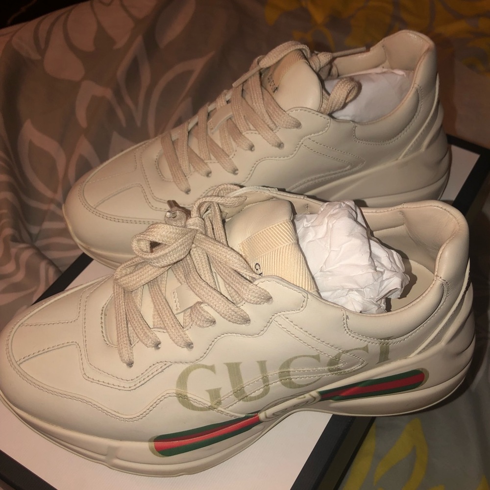 Gucci sneakers - Picture 1 of 4